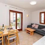 Ljiljana * Omiš