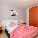 Ljiljana * Omiš