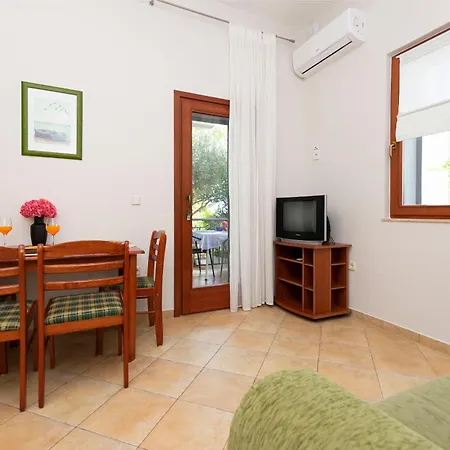 Apartamento Ljiljana *