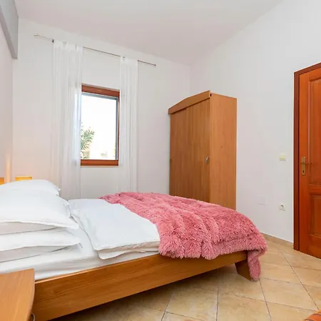 Apartamento Ljiljana Omiš